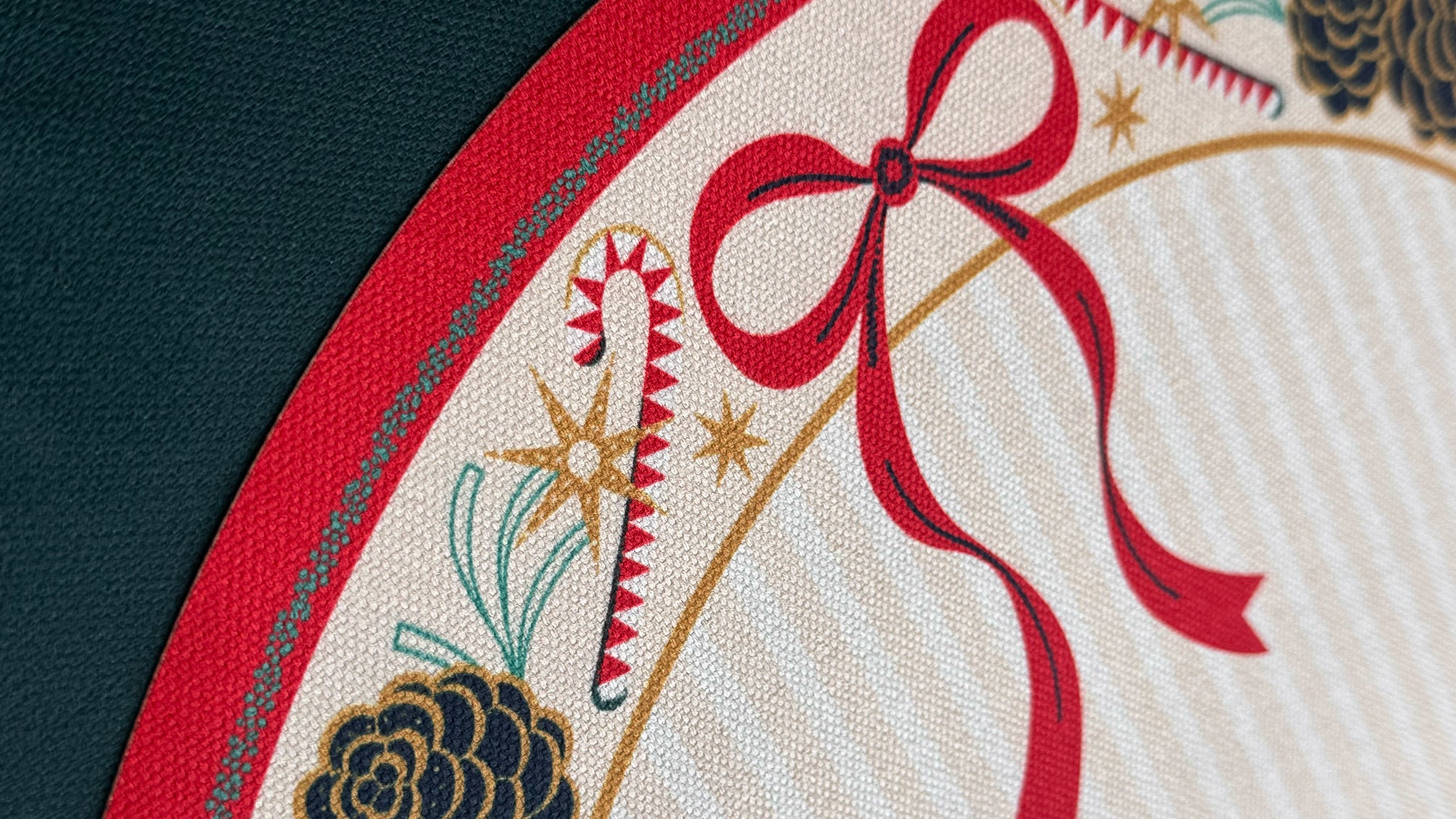 Round Bows  (2 fabric placemats)